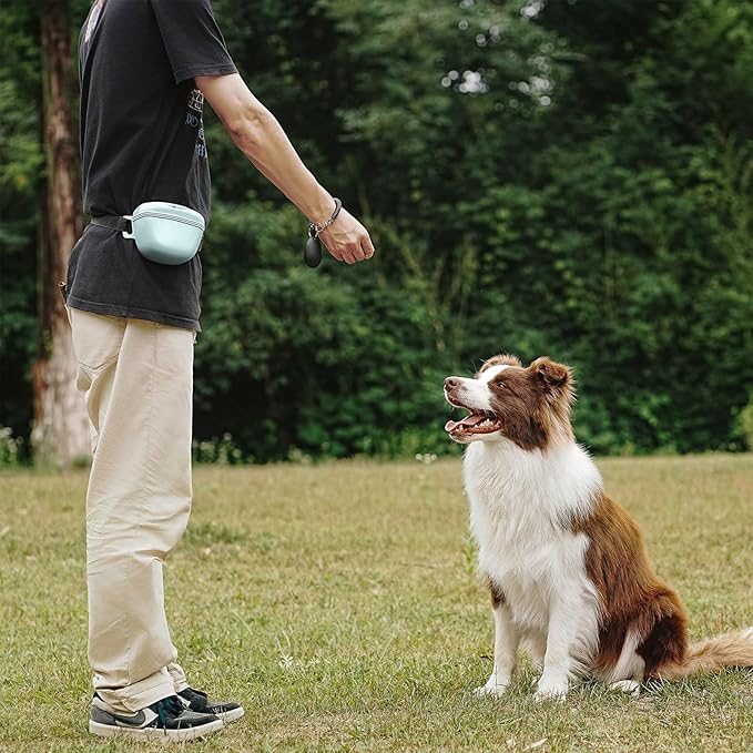 Pet Training Snack Pouch with Clicker 2.0 Upgraded Magnetic Closure, 1.66 Cup Silicone Belt for Dog Treats,Perfect for Exercising and Walking