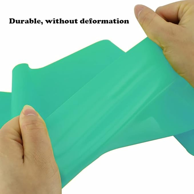 Silicone Pet Feeding Mat, Waterproof Dog Cat Bowl Mat, Raised Edges to Prevent Spills, Easy Clean Nonslip Dogs and Cats Placemat Tray to Stop Food and Water Bowl Messes on Floor (Green)