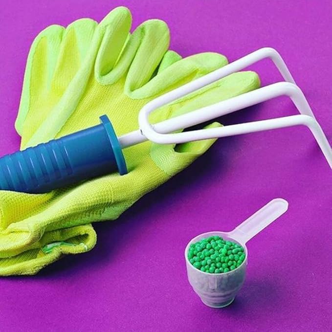 Plastic Measuring Scoops, (1/4 Cup, 1/3 Cup, 1/2 Cup, 1 Cup) Long Handle Spoons for Powders and Granules, Coffee, Pet Food, Grains, Protein, Spices and Other Dry Goods, BPA Free (Pack of 4)