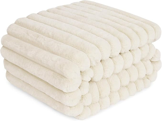 Waterproof Dog Blanket for Small Dogs, Luxury Plush Washable Cats Blankets for Couch Protection, Super Soft Calming Pet Blanket for Indoors (Cream, 25"x35")