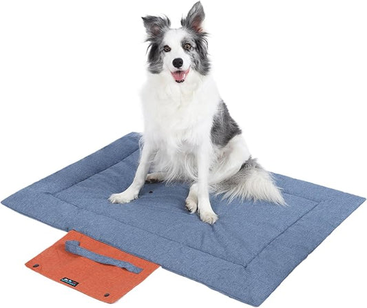 Outdoor Foldable Dog Mat Durable Teflon-Coated Oxford Material Waterproof Thin Dog pad Travel-Friendly Machine Washable Design for Camping/Car (Blue, Medium (39.4 * 28.3 * 1.57 in))