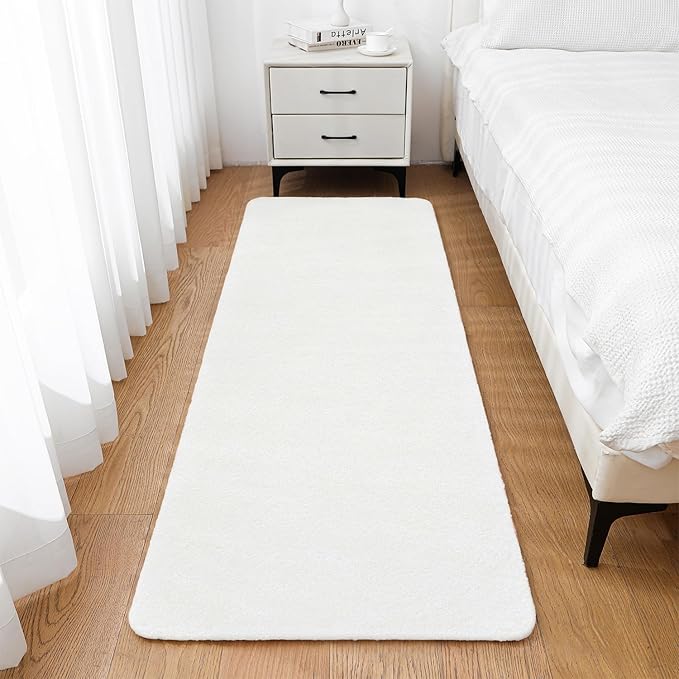 White Bathroom Rugs Runner 24"x72" - Extra Long Plush Bath Mat, Non Slip Absorbent Microfiber Floor Rug, Washable and Fluffy - Ideal for Bathroom, Kitchen or Pet Mat Use