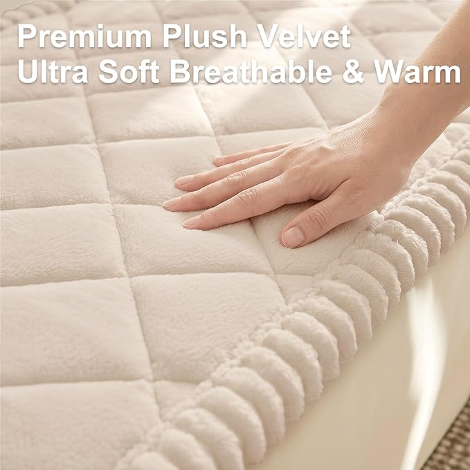 Smiry Fuzzy Couch Cover for Dogs, Non Slip Washable Pet Sofa Cover, Scratch Proof Hair Resistant Plush Sofa Slipcover, Pet Friendly Couch Cushion Protector for Cat, Apricot, 27.6" x 47"