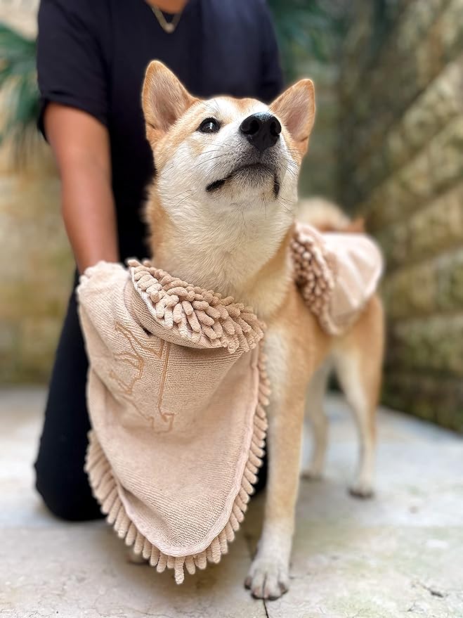 Tuff Pupper Quick Dry Towel for Dogs | Ultra Absorbent Microfiber Shammy | Extra Large 35x15 Size for All Breeds | Comfortable Hand Pockets | Indoor Outdoor Use | Durable Material | Machine Washable