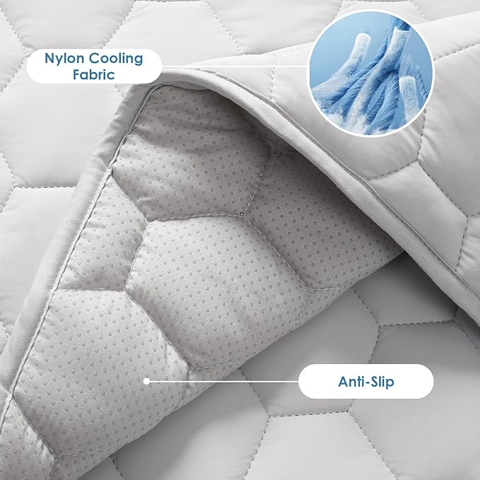 EHEYCIGA Cooling Mat for Dogs(Q-Max>0.53), Washable Dog Cooling Mat, Portable Kennel Cooling Pet Pad for Summer, Non-Slip Summer Crate Pad for Large Dog, Grey, 30x20