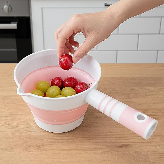 2Pcs Collapsible Water Ladle Bathroom, Foldable Water Scoop & Dipper, Travel Tabo Portable Rinse Cup for Hair Washing Cleaning Soaking, Kitchen Garden Camping, Small Plastic Shower Bucket Pourer Mug