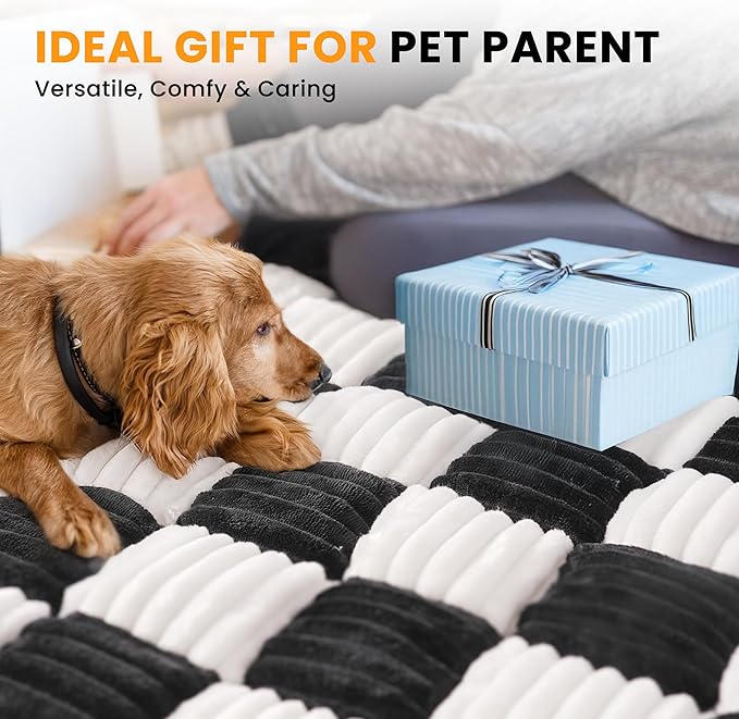 Backseat Dog Bed Mat for Car, Non-Slip Dog Bed for Car Back Seat, Soft & Cozy Dogs Blanket, Washable Travel Pet Mat Seat Protector for Cars, SUVs, Trucks