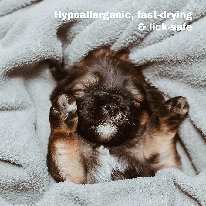 Mighty Mutt Organic Dog Paw Balm – Easy to Use, Moisturizing & Soothing Dog Pad Paw Balm | Softens Cracked & Dry Paws | Natural, Pet Friendly, Hypoallergenic Paw Balm Dogs – Unscented | 1.76 oz