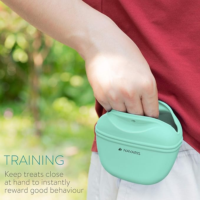 Navaris Silicone Dog Treat Pouch - Training Pet Puppy Bag Pocket Snack Treat Food Holder with Clip for Belt for Dog Walks - Set of 2
