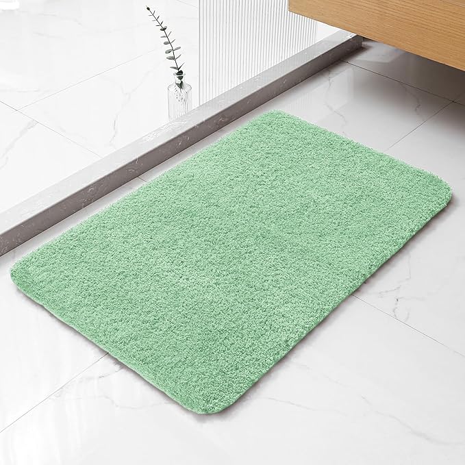 Light Green Bathroom Rugs 20"x32" - Soft Plush Bath Mat, Non Slip Absorbent Microfiber Bathroom Rug, Machine Washable Floor Mat - Perfect for Vanity, Sink or Bathtub Area