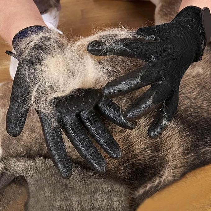 Pet Grooming Glove – Patented Rubber-Massage Shedding Bath & Hair Remover for Dogs, Cats & Livestock – Lightweight, Flexible, Secure Fit (Cyan&Black)