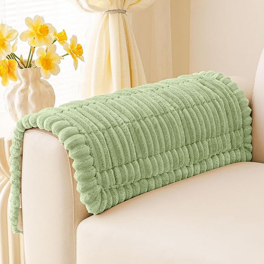 hyha Couch Covers for Dogs Washable, Non Slip Plush Dog Sofa Protectors, Fuzzy Pet Couch Covers for 3 Cushion Sofa Pet Friendly (Green, 27.6" x 27.6")