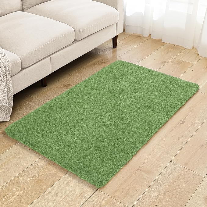 Hunter Green Bathroom Rugs 30"x50" - Large Bath Mat for Bathroom Floor, Fluffy Microfiber Plush Rug, Non Slip and Washable - Great for Living Room, Bedroom or Kitchen Mat