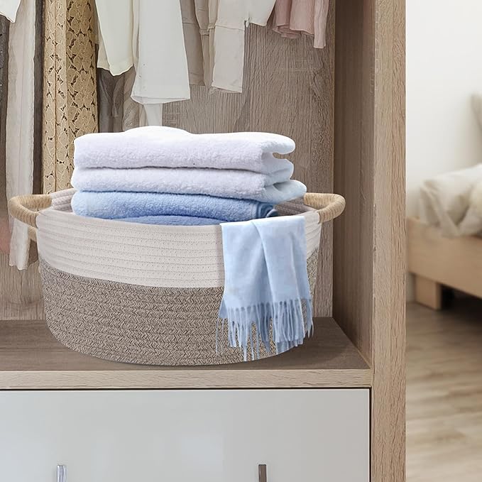 Medium Rope Basket with Handles, Medium Bohe Storage Basket, 17 "L x 12.5" W x 8.5 "H, Home Decor Organizer for Towels,toys, Books & Magazines