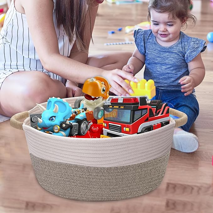 Medium Rope Basket with Handles, Medium Bohe Storage Basket, 17 "L x 12.5" W x 8.5 "H, Home Decor Organizer for Towels,toys, Books & Magazines