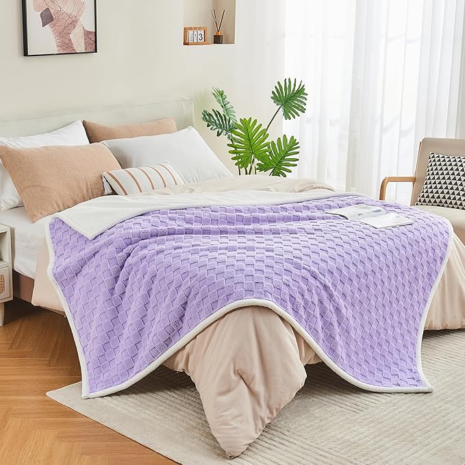 Yaning Checkered Waterproof Blanket for Bed Couch Sofa Car, Fluffy Soft Dog Blanket with 3D Jacquard Grid Pattern, Reversible Leakproof Pet Blankets for Dogs Cats Puppies, Lilac, 50"x60"